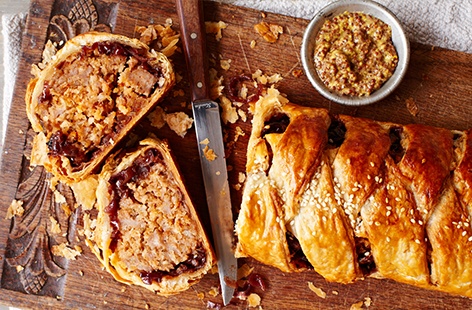 This easy sausage plait recipe is a real family favourite, made extra special with fresh thyme, fragrant rosemary and sweet sundried tomato paste. Serve with a crisp green salad for a fuss-free crowd-pleasing meal or pack up for a delicious main at your next picnic.