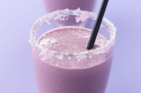 Sweet and creamy coconut milk is not just for curries it turns out. This delicious treat of a breakfast smoothie combines low fat coconut milk with bursting blackberries, skimmed milk and a sprinkling of sugar.