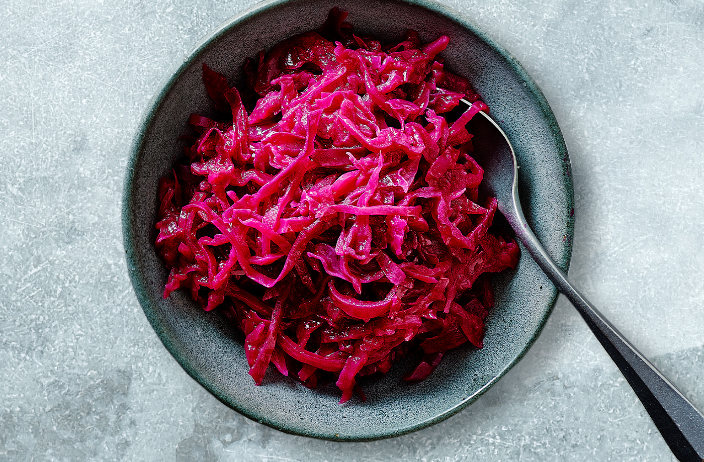 Spiced braised red cabbage with apple recipe