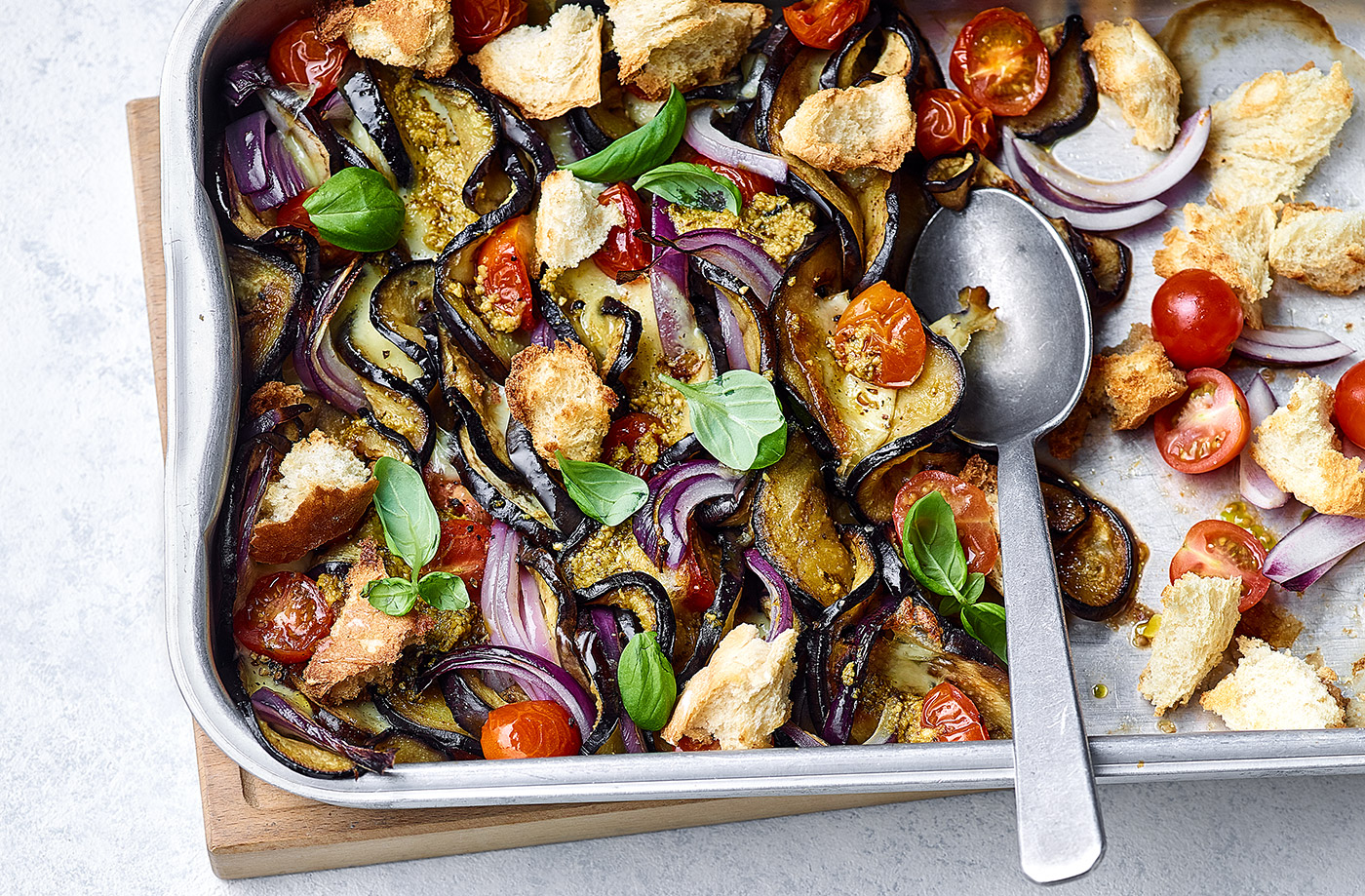 Caprese aubergine traybake recipe