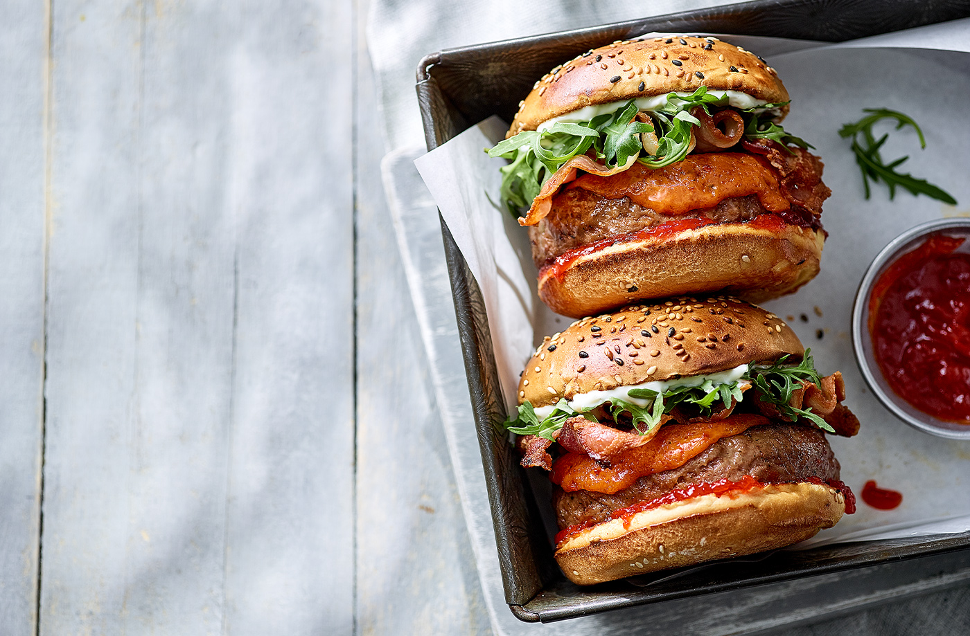 Chilli cheeseburgers recipe