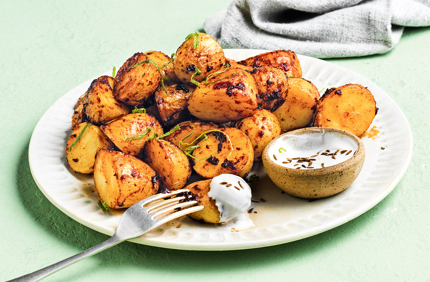 Chipotle-roasted baby potatoes with yogurt dip recipe