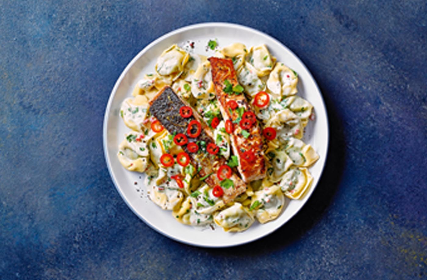 Spinach and ricotta tortelloni with spicy salmon recipe