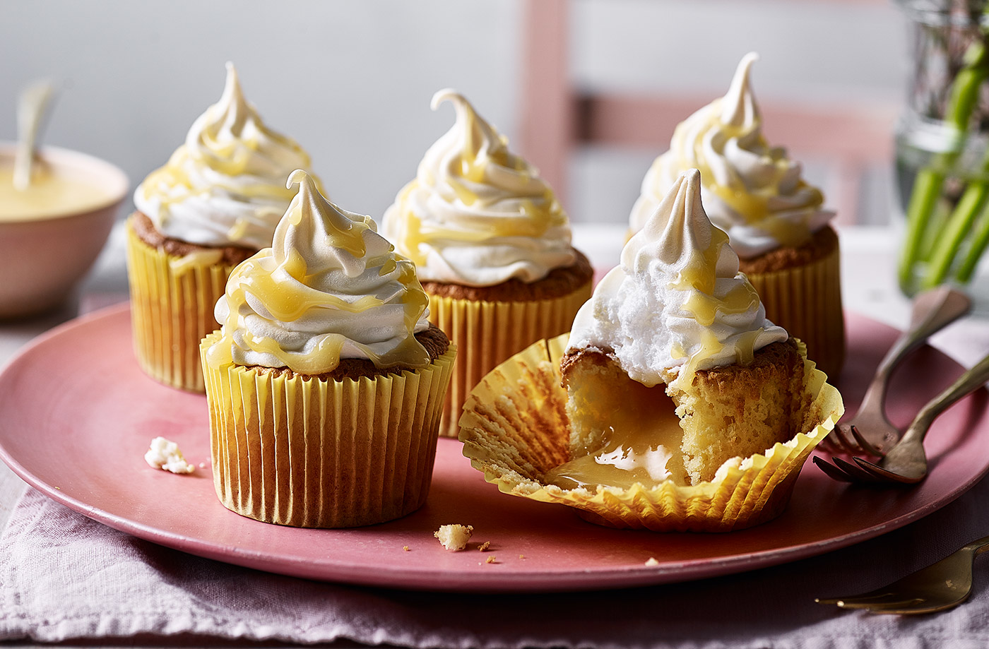 Flourless lemon meringue cakes recipe
