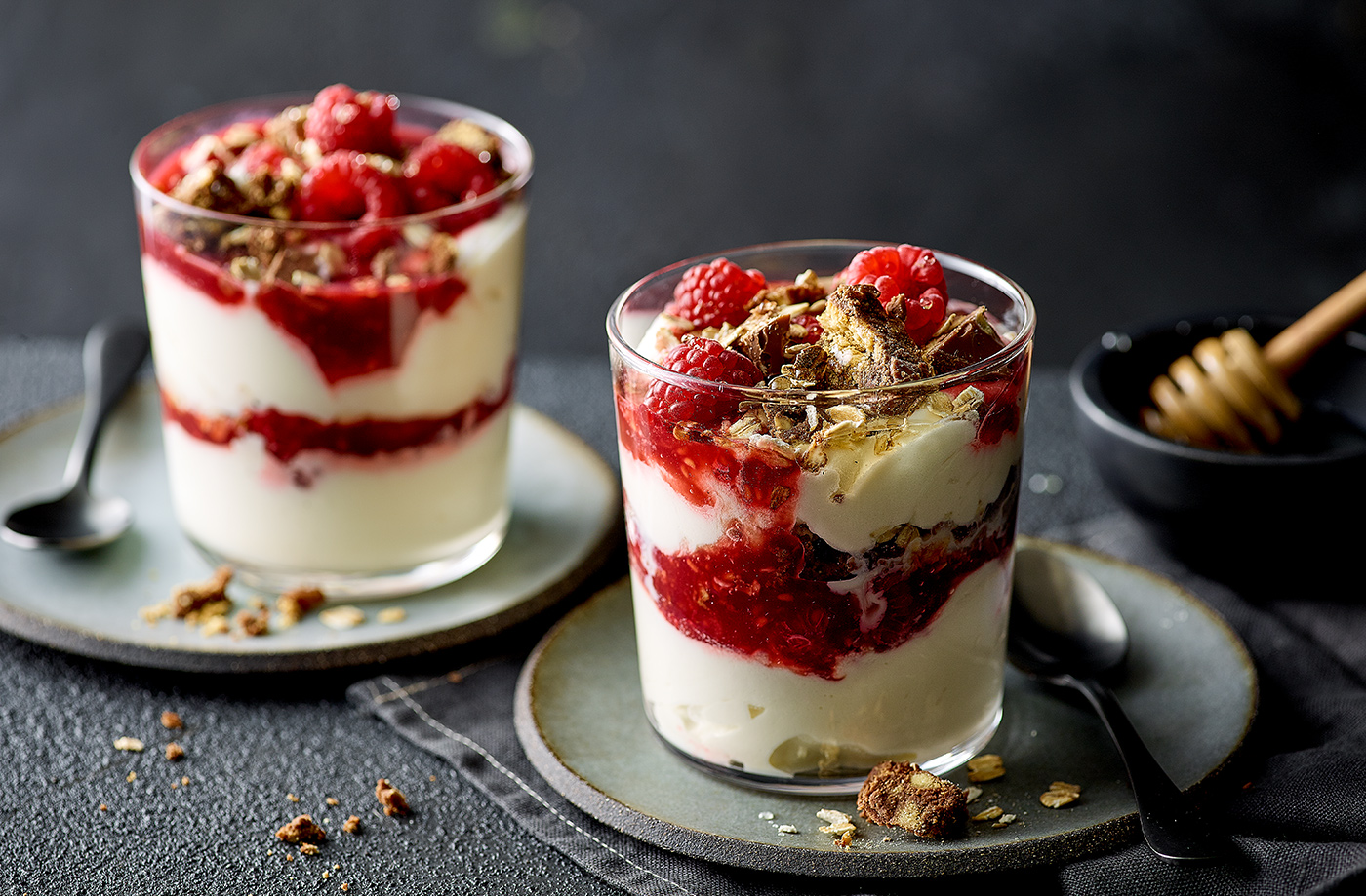 Honeycomb, chocolate and raspberry cranachan recipe