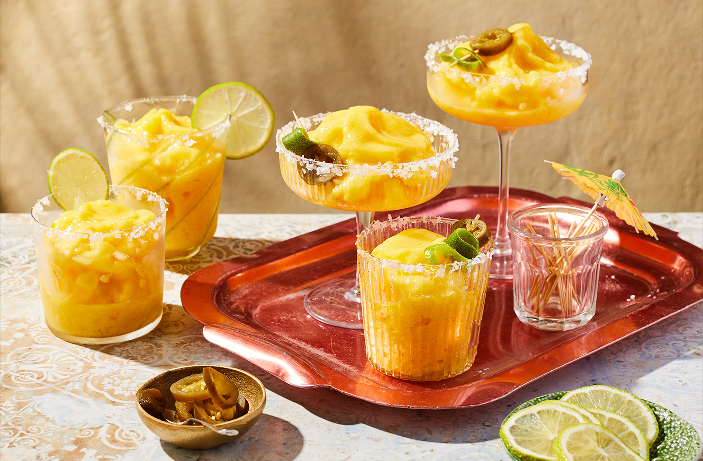 Mango and jalapeño frozen margarita recipe