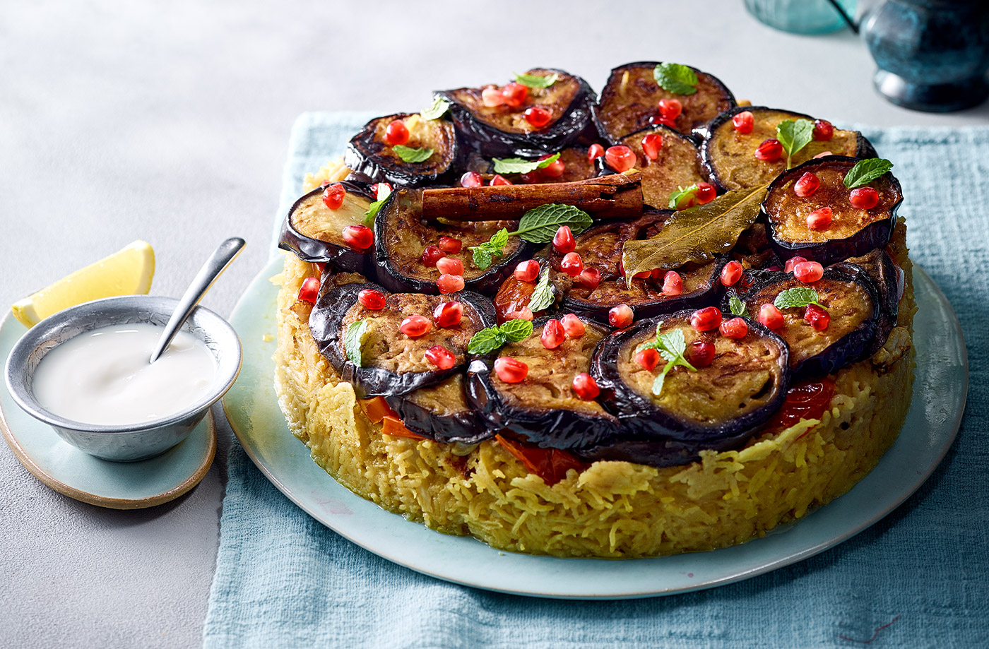Middle Eastern rice 'cake' (Maqluba) recipe