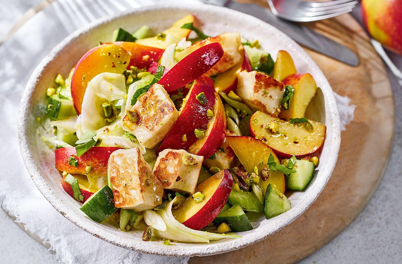 Nectarine and halloumi salad recipe