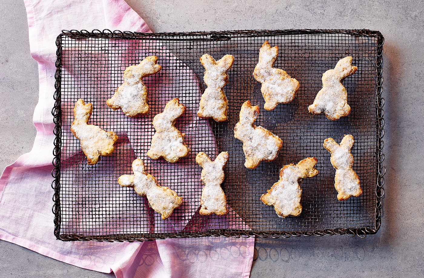 Oatmeal raisin Easter bunny biscuits recipe