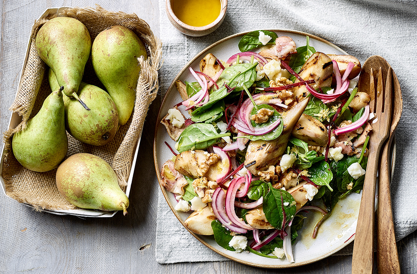 Pear, streaky bacon and goat’s cheese salad recipe