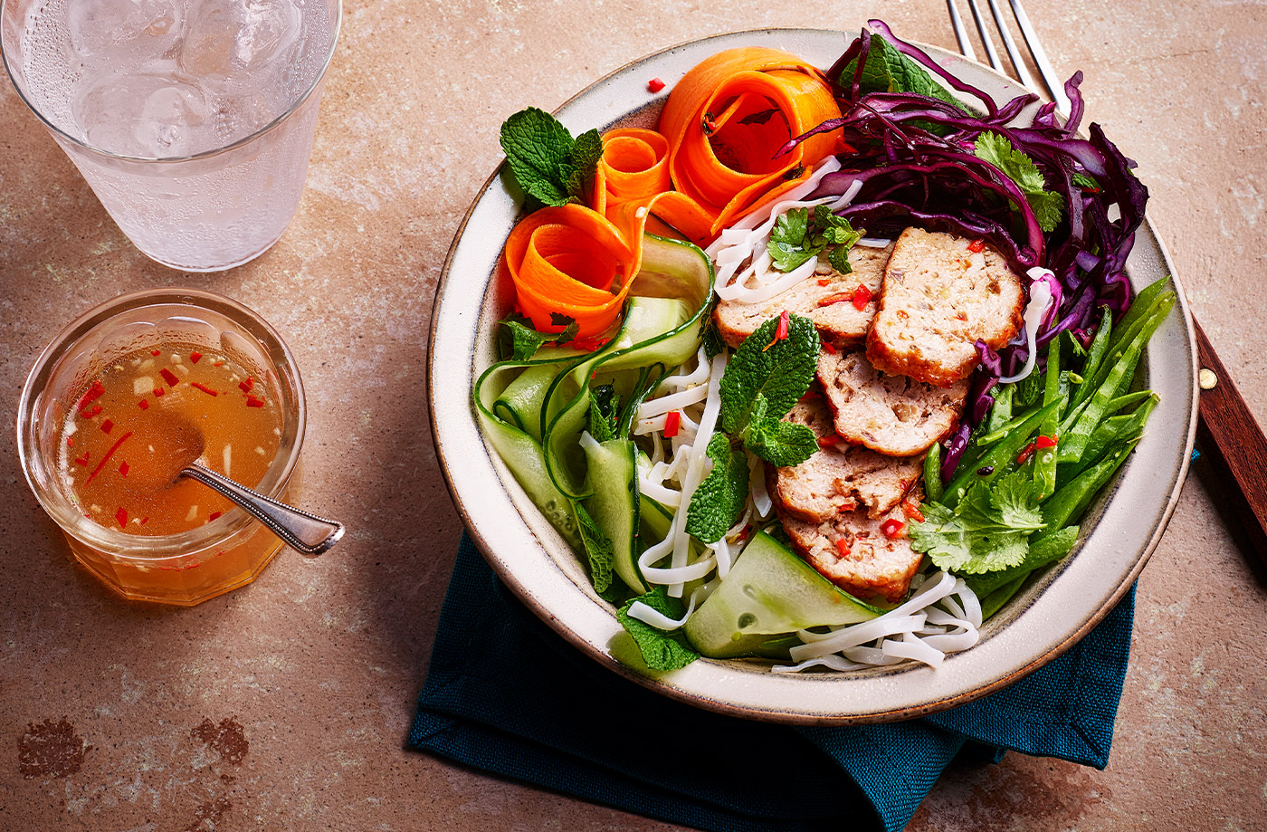 Rainbow turkey noodle salad recipe