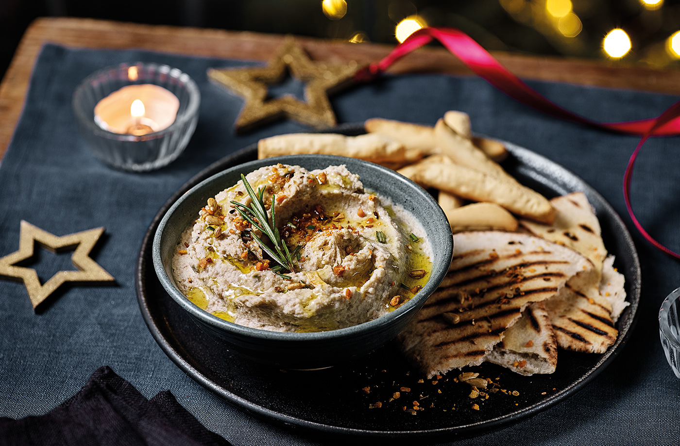Roasted garlic white bean dip recipe