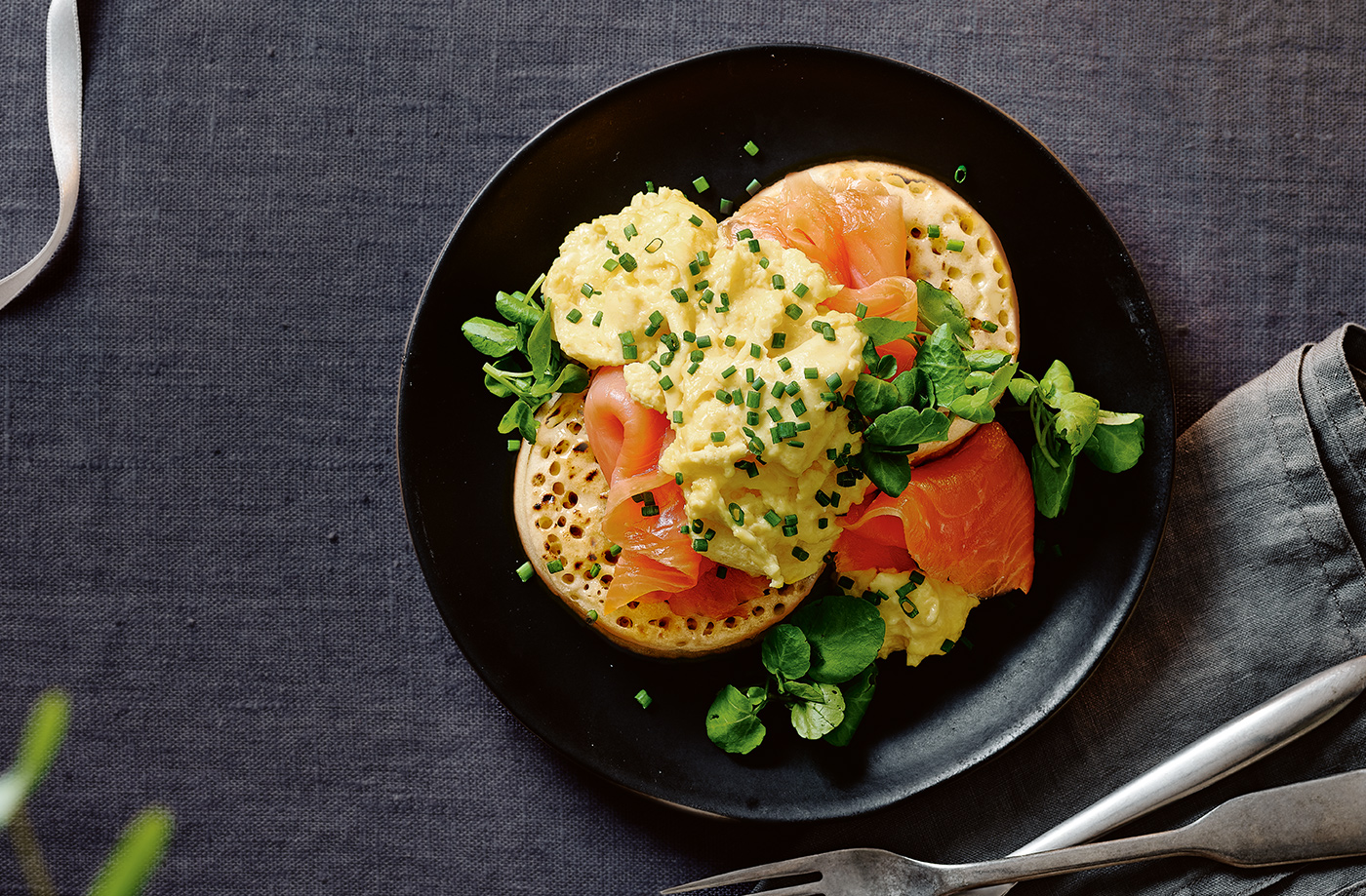 Smoked salmon and scrambled egg crumpets recipe
