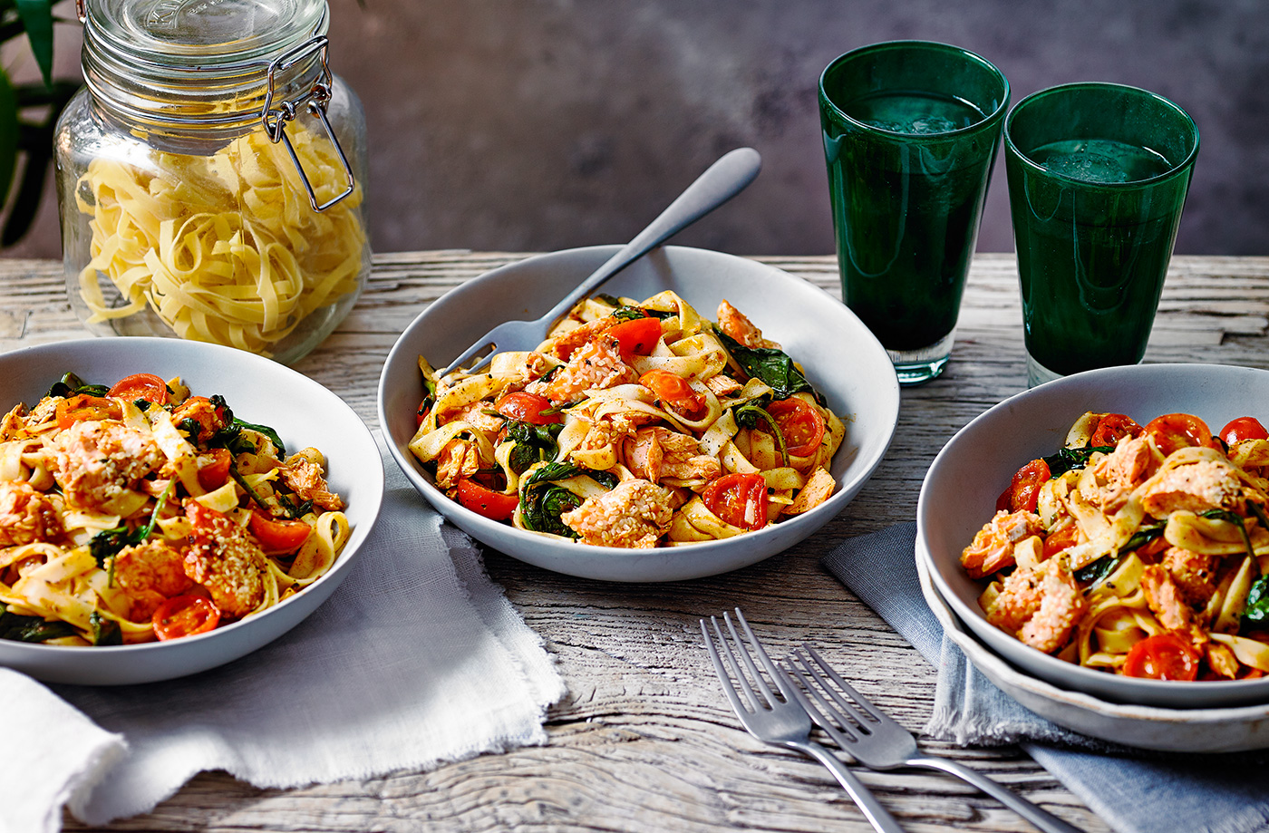Sesame-crusted salmon harissa tagliatelle recipe
