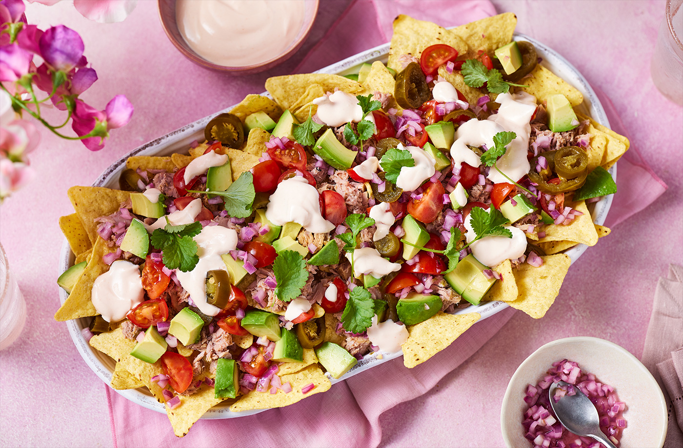 Spicy tuna sharing nachos recipe