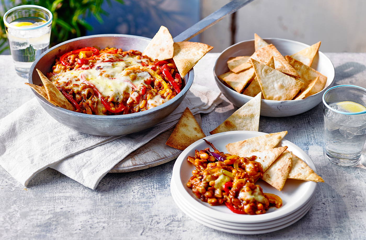 Spicy Mexican beans with tortilla nachos recipe