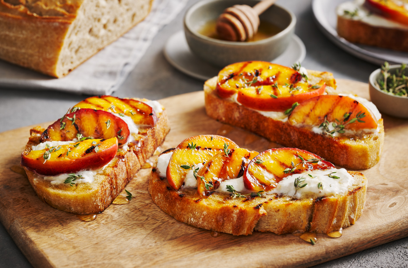 Peach and burrata bruschetta  recipe