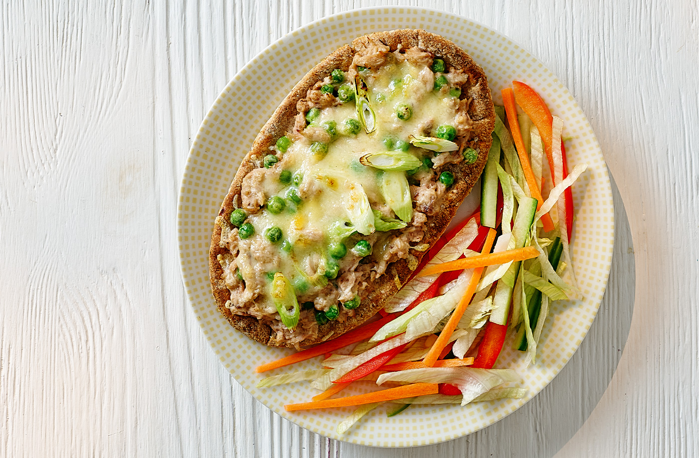 Tuna melt pittas with rainbow salad recipe