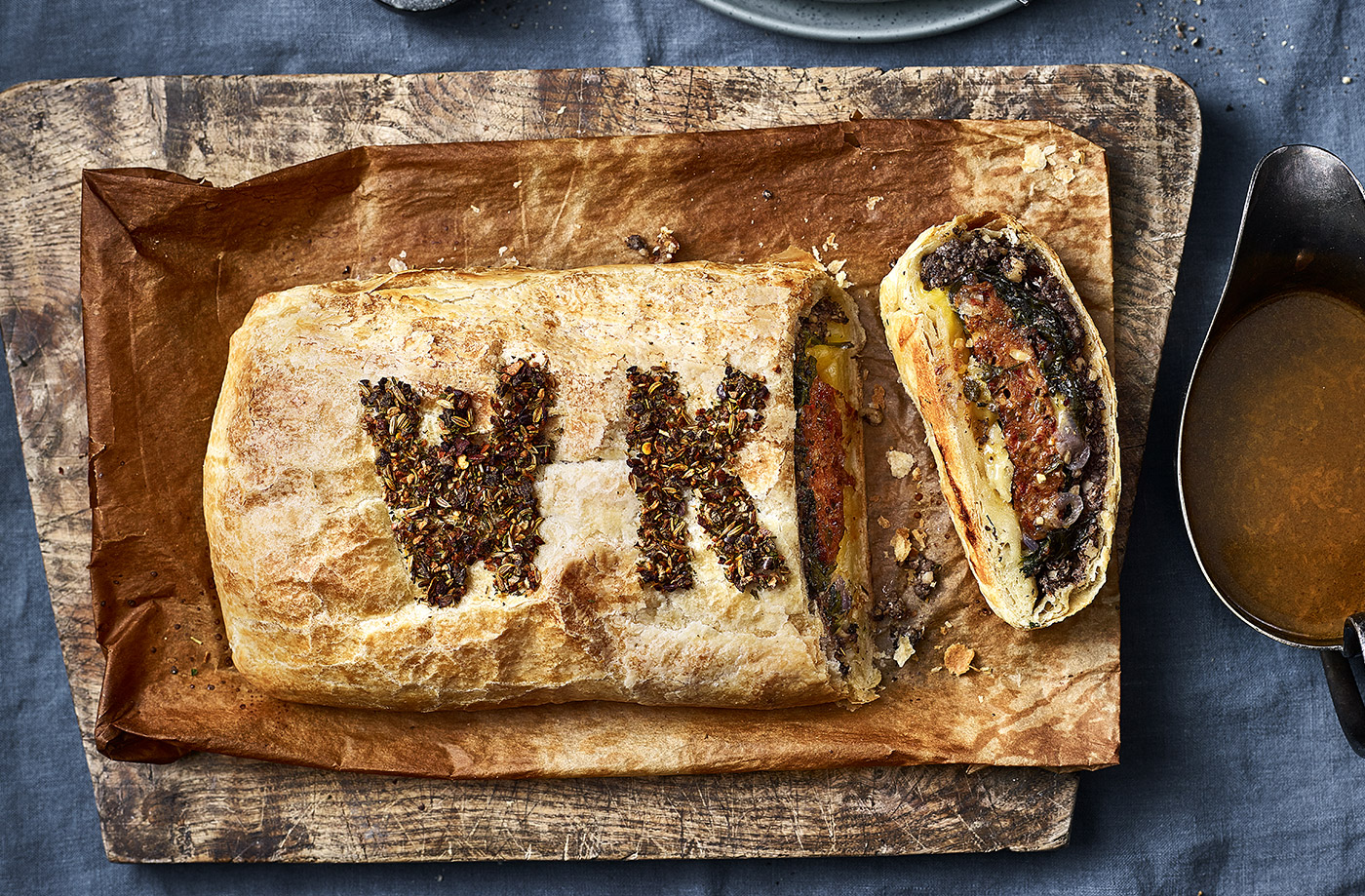 Vegan 'cheeseburger' wellington recipe