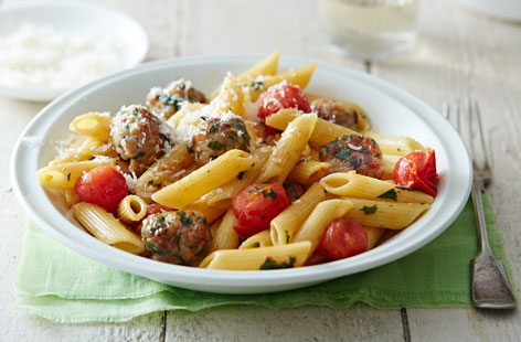 These Italian inspired sausage and fennel meatballs are packed with flavour from juicy pork and aromatic fennel seeds