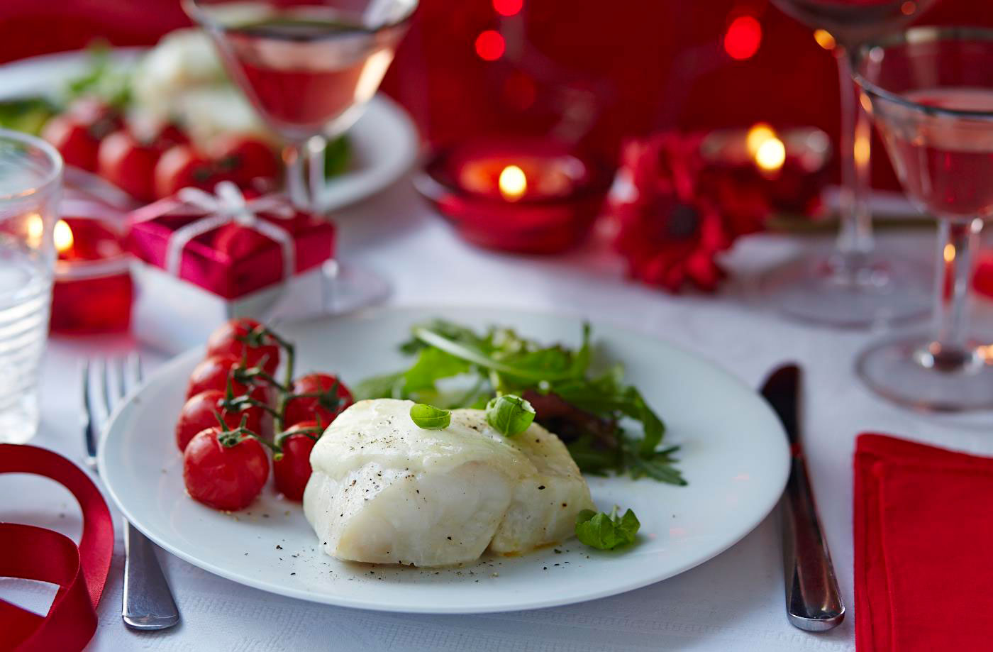 Roasted cod with cherry tomatoes, basil and mozzarella recipe