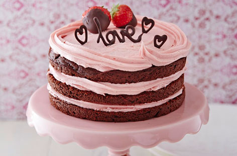 Treat that special someone with this decadent chocolate cake that has love written all over it.