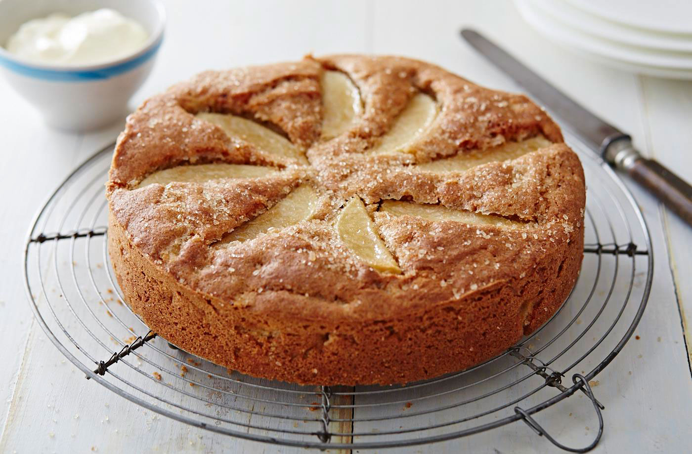 Apple cake with crunchy topping recipe