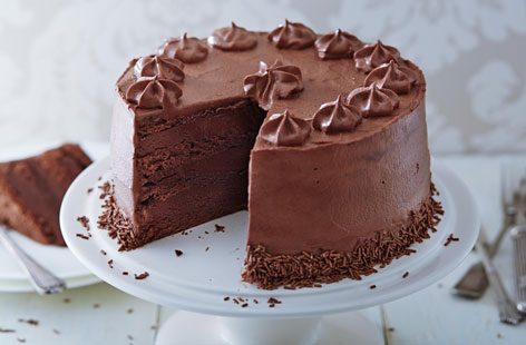 A celebration just isn’t the same without a classic chocolate cake, and this beautiful bake is guaranteed to satisfy any chocoholic.