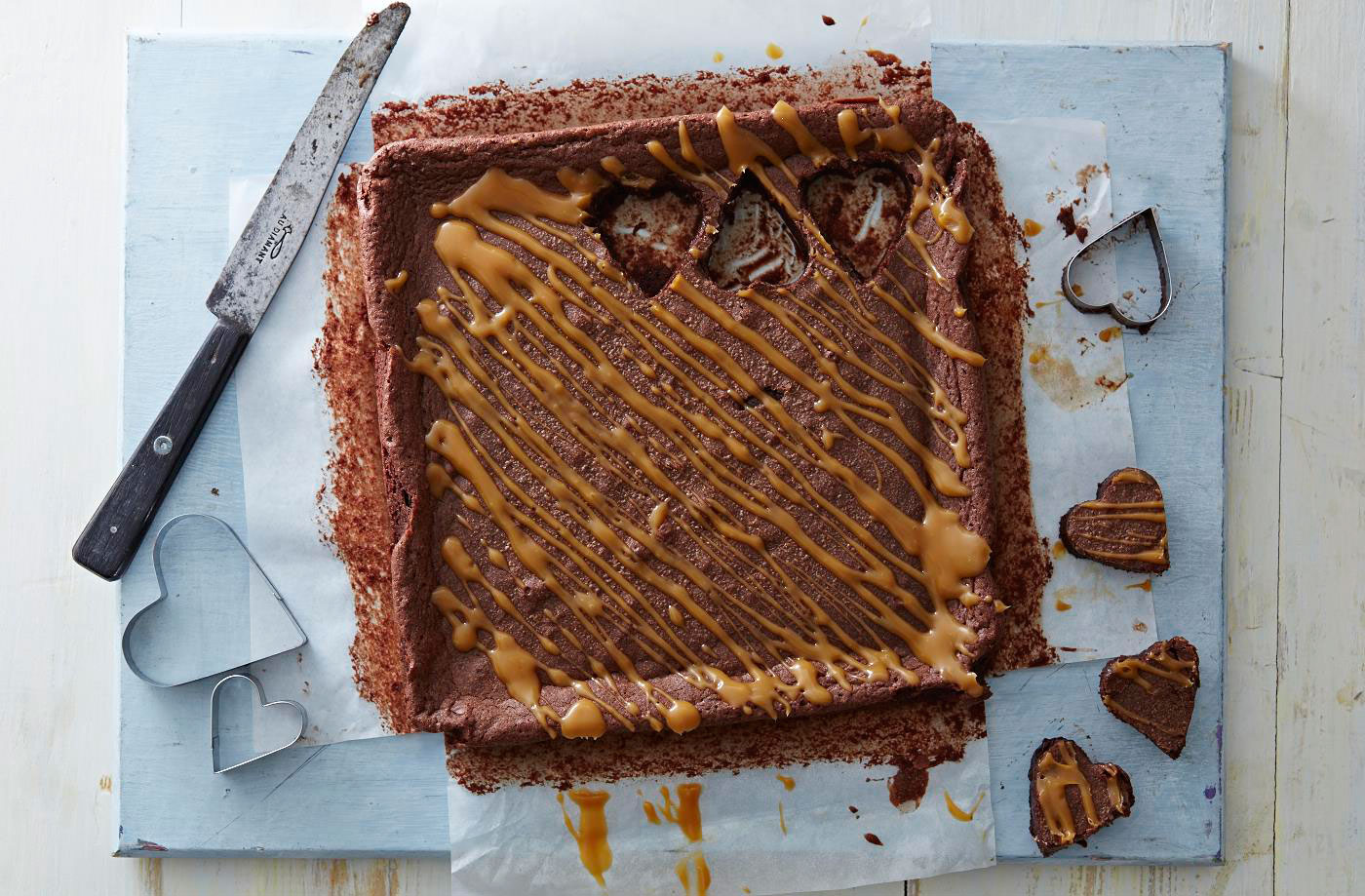 Heart-shaped salted caramel brownies recipe