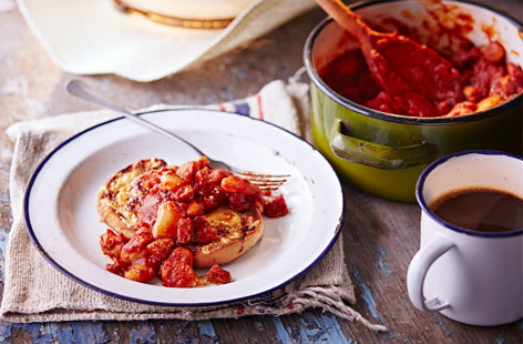 A real family favourite, this cowboy beans on cheesy toast is great for feeding a large group