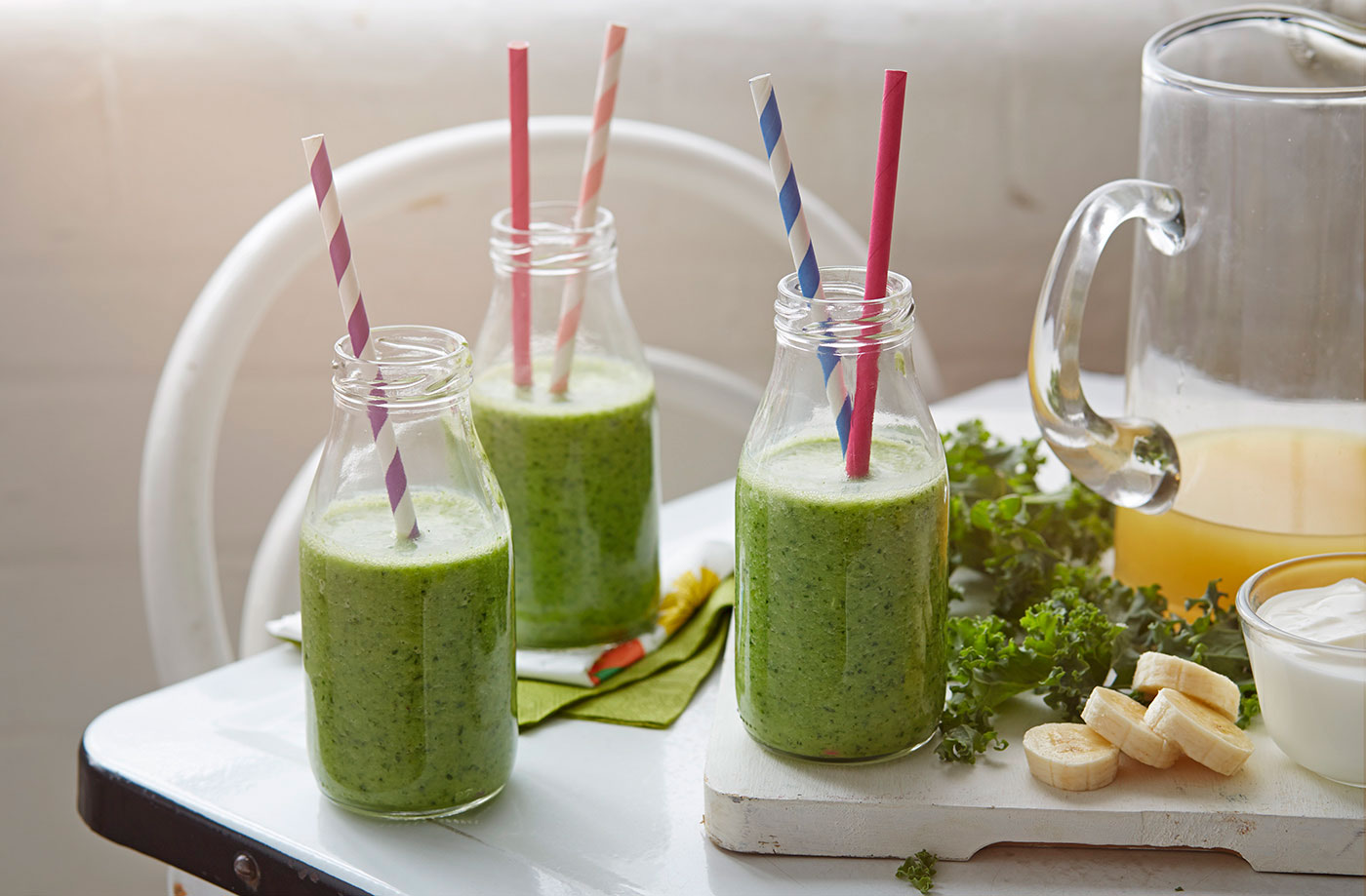 Tropical green breakfast smoothie recipe