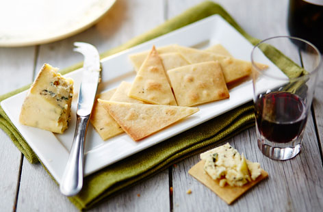 These gluten-free crackers are perfect for coeliacs and are a healthy snacking alternative