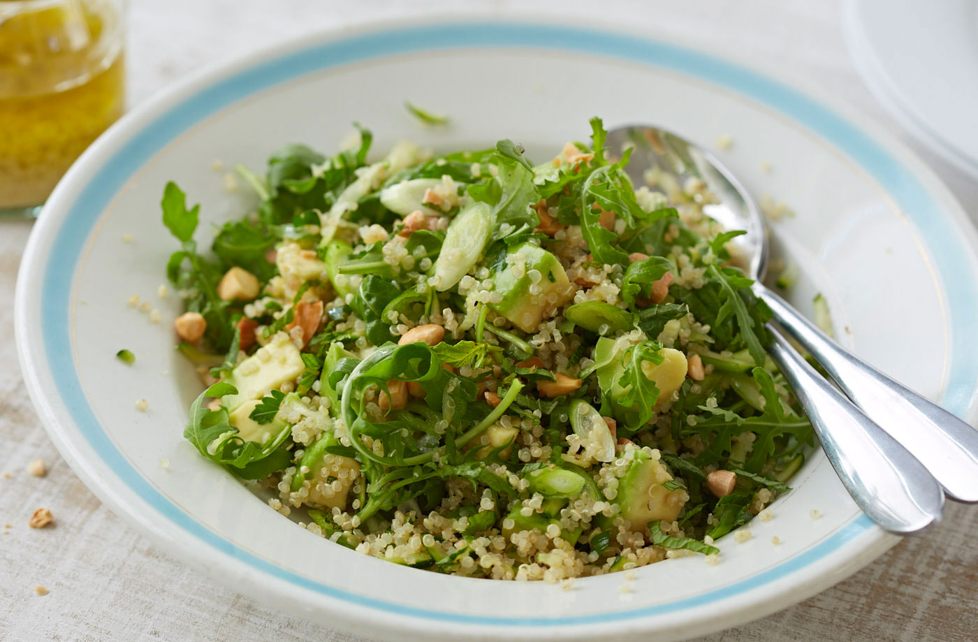 Quinoa, avocado and almond salad recipe