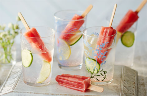 These refreshing watermelon and cucumber cocktail dipper lollies make a fun alternative to ice in a classic gin and tonic or a glass of chilled lemonade