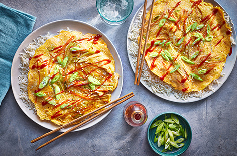This Chinese-style omelette (紅蘿蔔炒蛋) is made with just a handful of ingredients you probably already have in your fridge. We like ours served with rice and a drizzle of hot sauce.