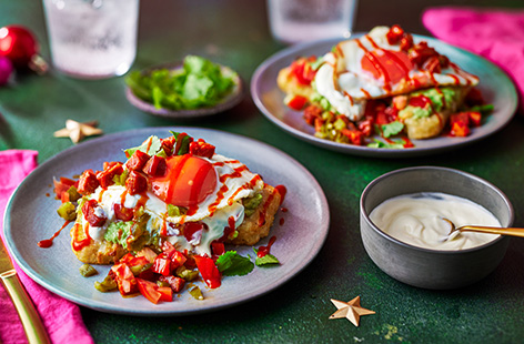 What’s better than Mexican-style loaded nachos? Mexican-style loaded hash browns, that’s what. Using shop-bought hash browns as a comforting base, this simple breakfast recipe layers all of the good stuff – including chorizo, tomatoes, Mozzarella, sourced cream and jalapeños – for a brilliant brunchtime treat.