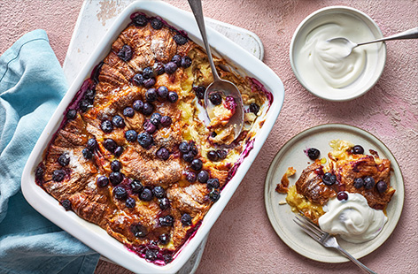 Nothing says ‘I love you’ like breakfast in bed. Make Mother’s Day extra-special with our fruity breakfast idea. With lemon curd and fresh blueberries in a custardy croissant bake, mum will love this one.
