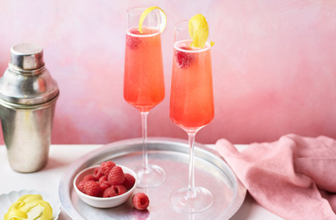 Share a cocktail or two this Valentine's Day, this delicious recipe has just the right amount of bubbles, you won't be disappointed!