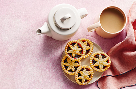 If you're looking to rustle up a quick treat for some impromptu afternoon tea, why not give these fancy jam tarts a go