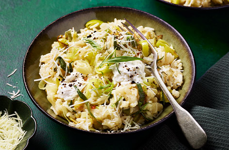 Buttery leeks are the star of this creamy risotto, flavoured with fragrant tarragon and tangy goat's cheese. It's a perfect veggie winter warmer or a simple, comforting meal for over the holidays.