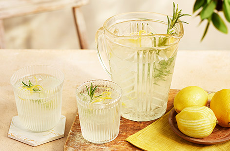 This refreshing, alcohol-free recipe is the perfect day-time summer drink. Zesty lemon, sprigs of rosemary, and a delightful fizz in only 10 minutes. 