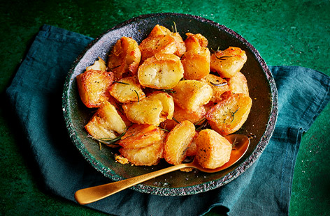 Crispy and golden on the outside and fluffy within, these zesty smashed potatoes are a delicious side to add to your Christmas lunch table. You can even get ahead and prep them the day before!