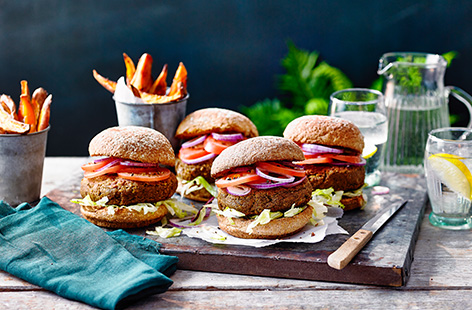 Transform your veg into healthy burgers with this lentil and mushroom burger recipe. An easy healthy dinner idea, these veggie burgers are packed with garlic mushrooms and a touch of smoked paprika for some spice, plus served with sweet potato wedges.