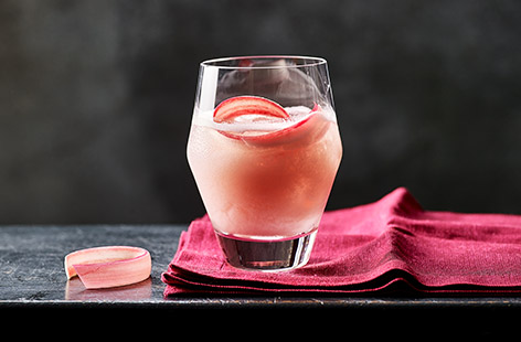 Impress your other half – or have fun with friends – and enjoy this blushing pink cocktail recipe