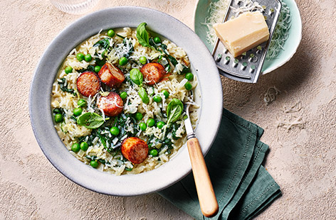 Try something new and make this 30-minute sausage risotto. It’s packed with feel-good greens and a dash of lemon for a fresh and bright bowlful that’s perfect for spring. Top with plenty of Grana Padano and grab a fork.