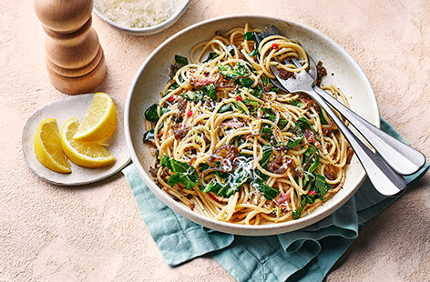 If you like anchovies, then you'll love this simple spaghetti recipe. It's packed with spring greens in a lemony garlic sauce that makes it perfect for a fast and fresh midweek meal. Don't forget to top with plenty of Grana Padano!