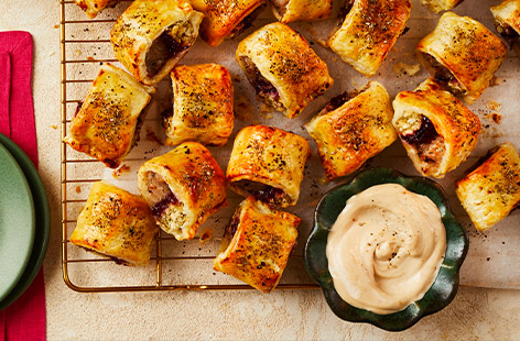 Is there anything better than sausage rolls for a party or gathering? We certainly don’t think so! Unless, of course, you upgrade them by combining the usual sausage meat with a stuffing mix in these 20-minute wonders. Another A-star for the air-fryer. 