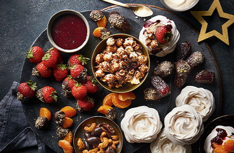 A simple but stylish DIY dessert platter to please those with a sweet tooth this Christmas