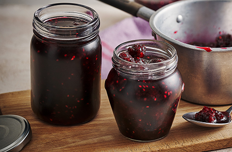 This easy-to-make jam is a great way to make the most of blackberry season. It's made with just 3 ingredients and tastes great on top of toast or porridge. This recipe can be easily halved or doubled. 