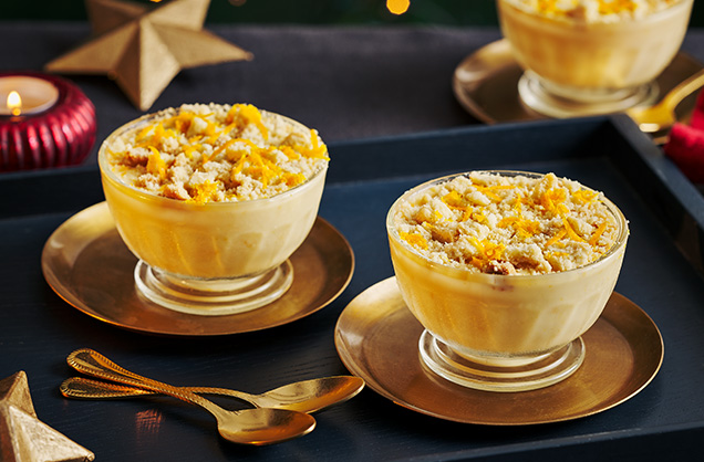 Clementine, white chocolate and custard pots